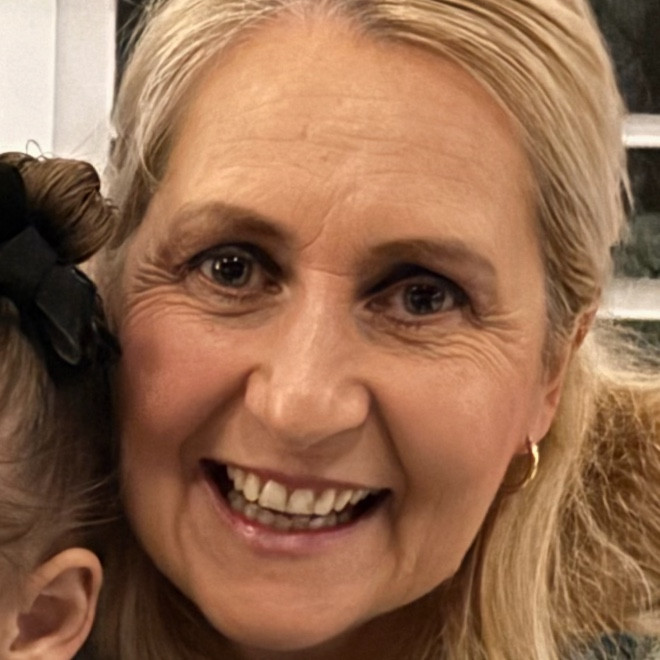 Lisa Munro-McClintock